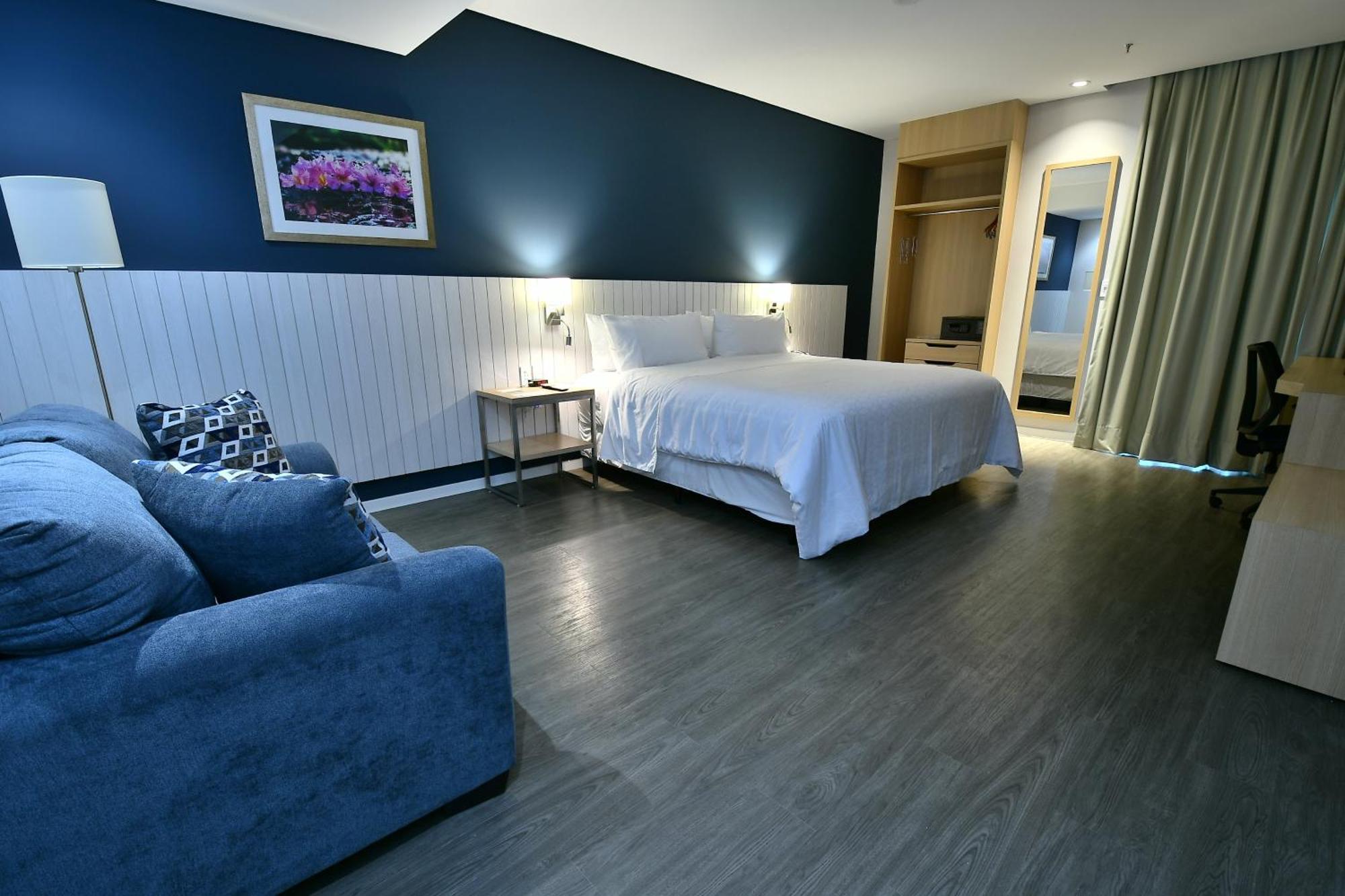 Quarto Superior com Cama King-size